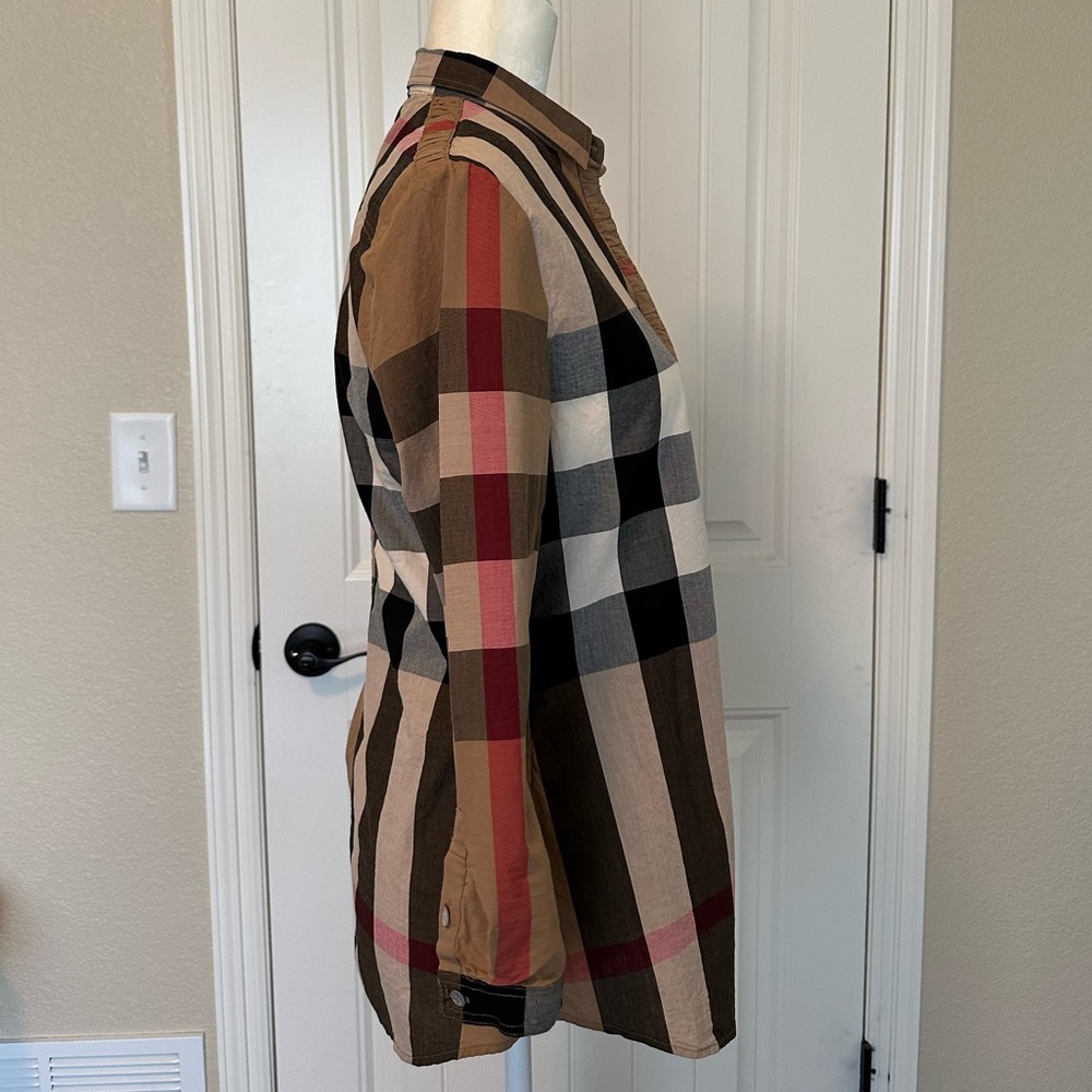 Women’s button down - Picture 2 of 9